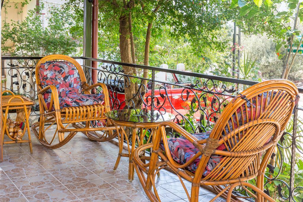 Zakkum Pansiyon Kaş Exteriér fotografie